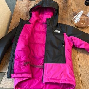 The North Face Girls Ski Jacket and Ski Pants Set